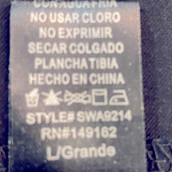 Gillian Fitted Special Occasion Dress NWT Size 12 D-28 - Picture 15 of 15